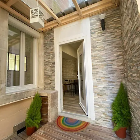 Lovely With Patio Appartement Dijon